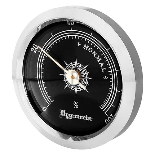 Iti oferim Higrometru Humidor Angelo Black/Chrome cu diametrul de 45 mm si confectionat din metal si plastic pentru humidoarele angelo de pe Trabuc.ro confectionat din metal si plastic