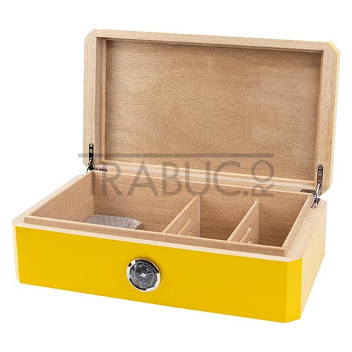 Humidor trabucuri Yellow Shiny cu umidificator inclus cu 2 despartitoare in interior